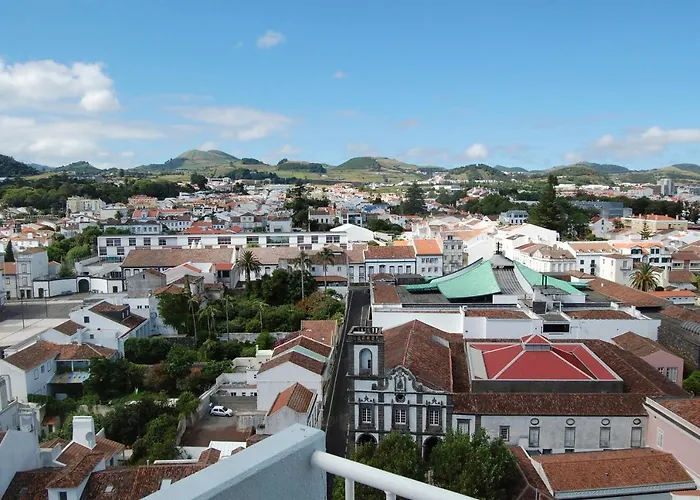 בית הארחה Atlantic Azores 3*